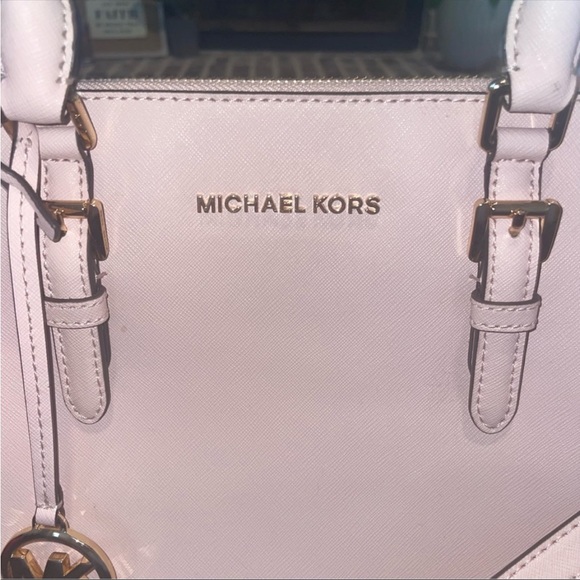 Michael Kors Satchel Crossbody Medium Soft Pink Like New! - Picture 4 of 16